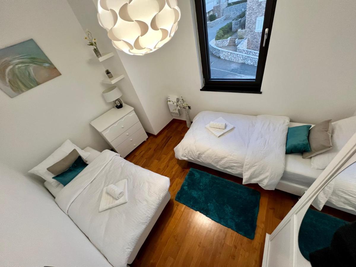 Ferienwohnung Luxury Laurus Penthouse With Awesome Sea View Primošten Exterior foto